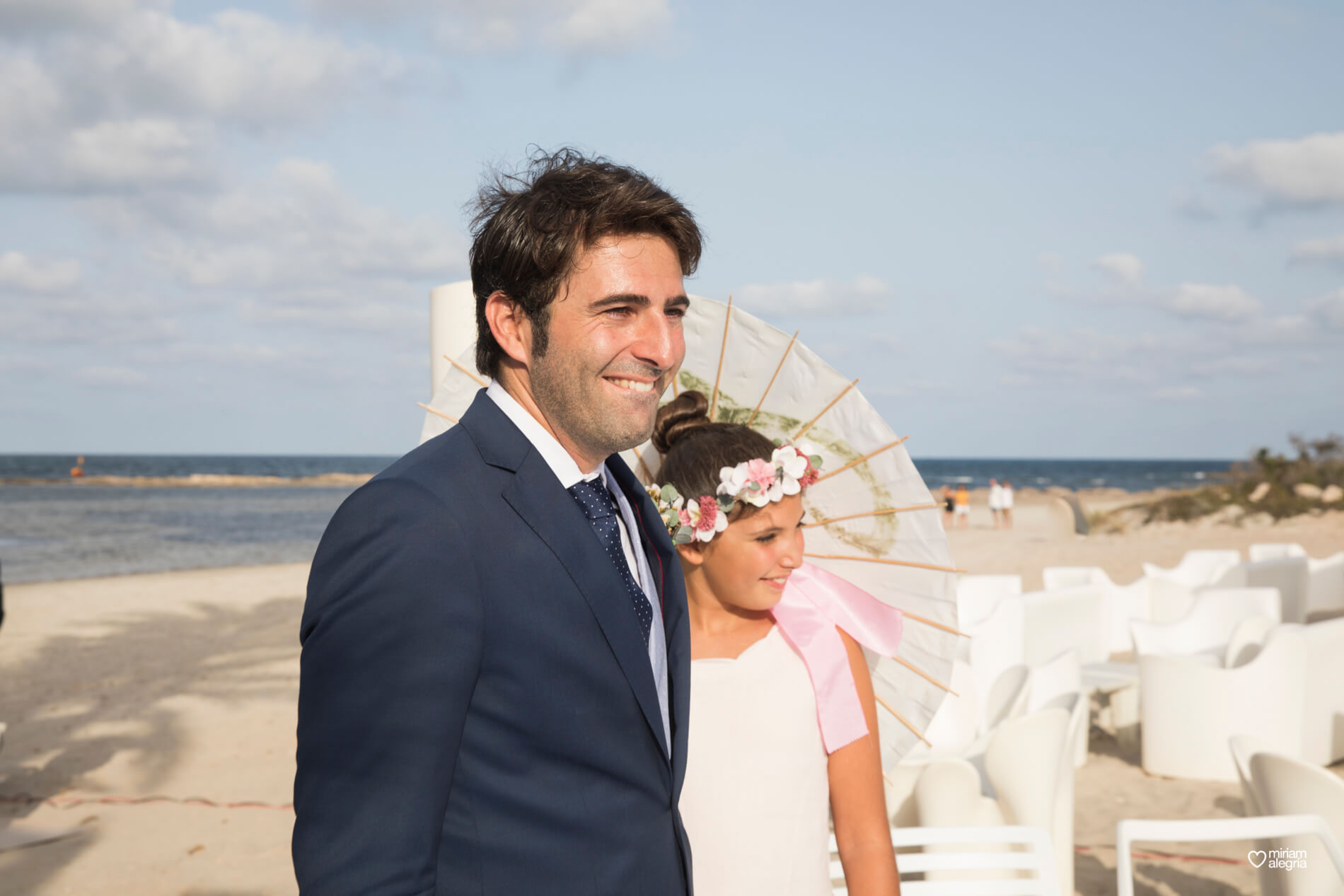 boda-en-collados-beach-miriam-alegria-57