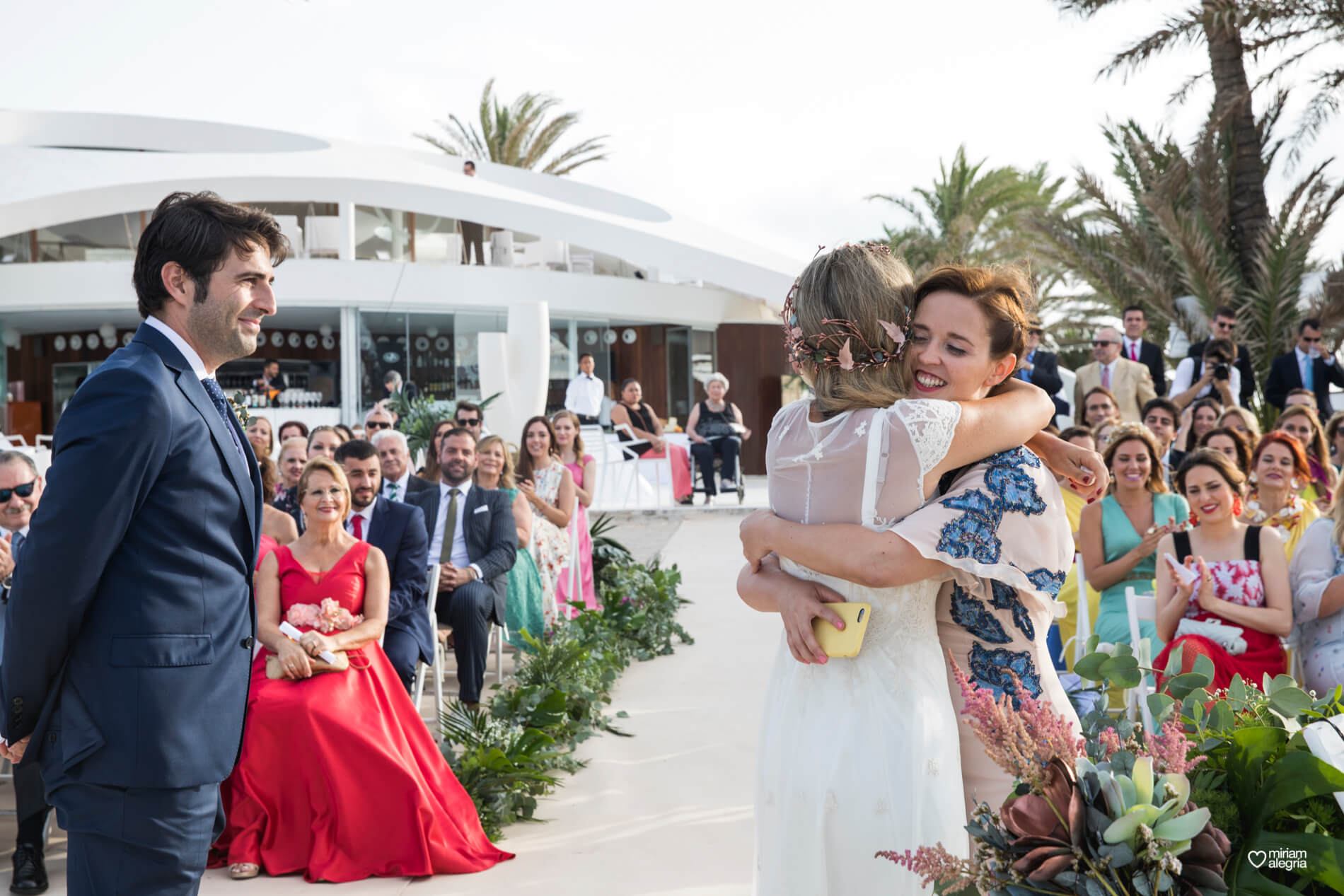 boda-en-collados-beach-miriam-alegria-78