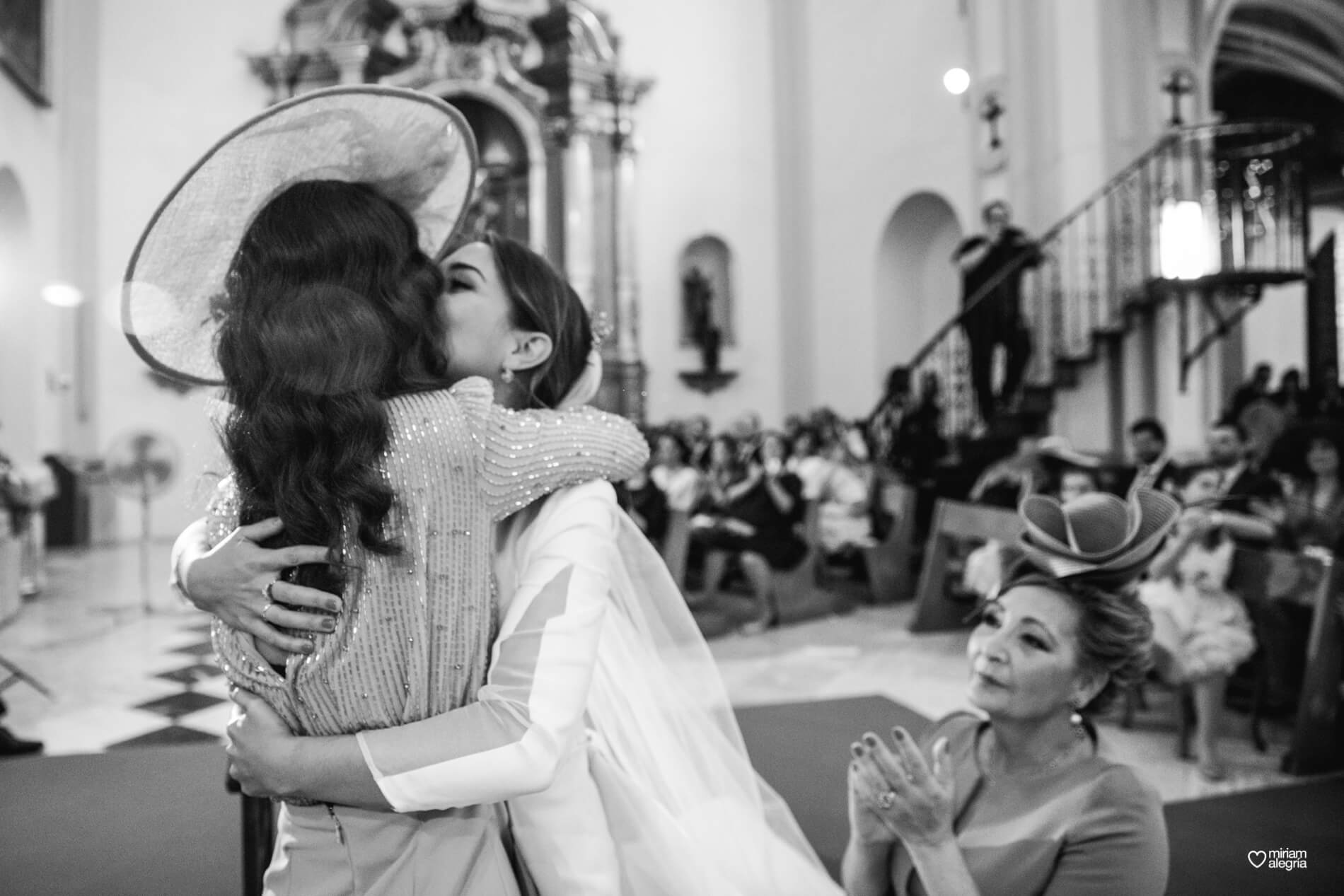 vestido-de-novia-paula-del-vas-miriam-alegria-fotografos-boda-murcia-71