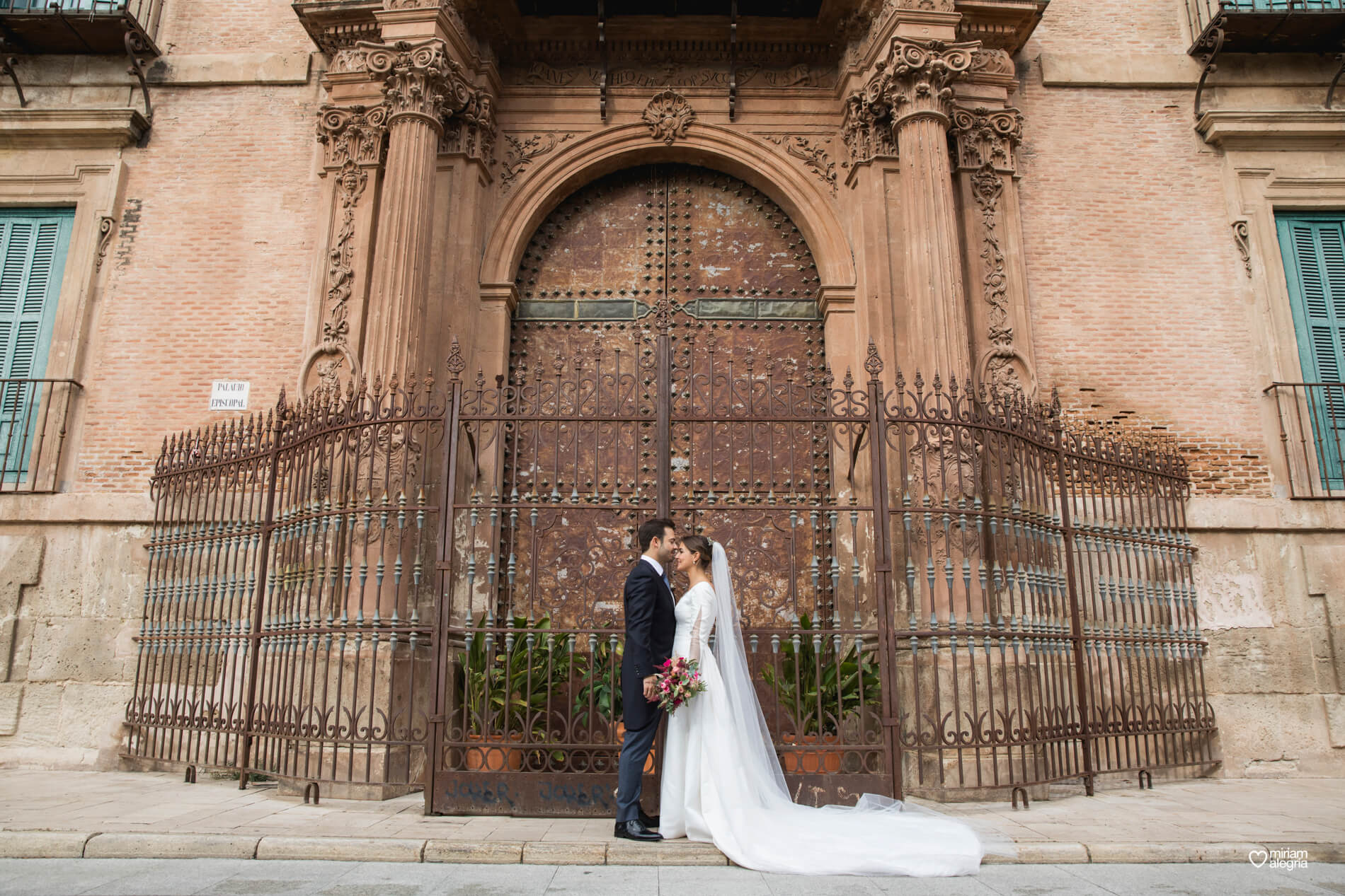 vestido-de-novia-paula-del-vas-miriam-alegria-fotografos-boda-murcia-81