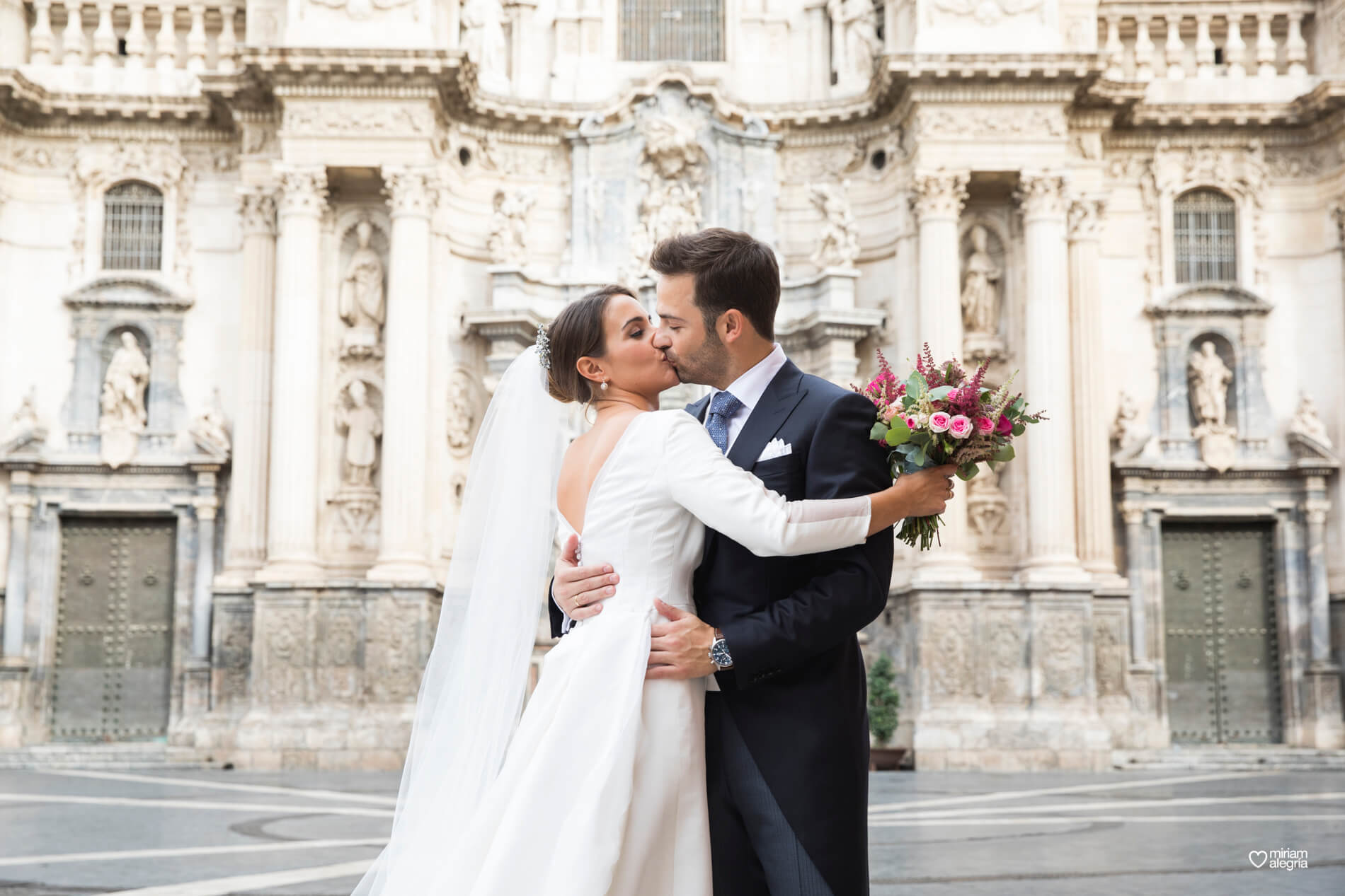 vestido-de-novia-paula-del-vas-miriam-alegria-fotografos-boda-murcia-85