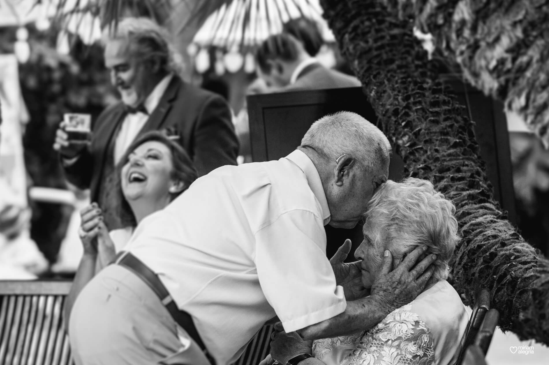 wedding-huerto-del-cura-elche-miriam-alegria-fotografos-boda-48